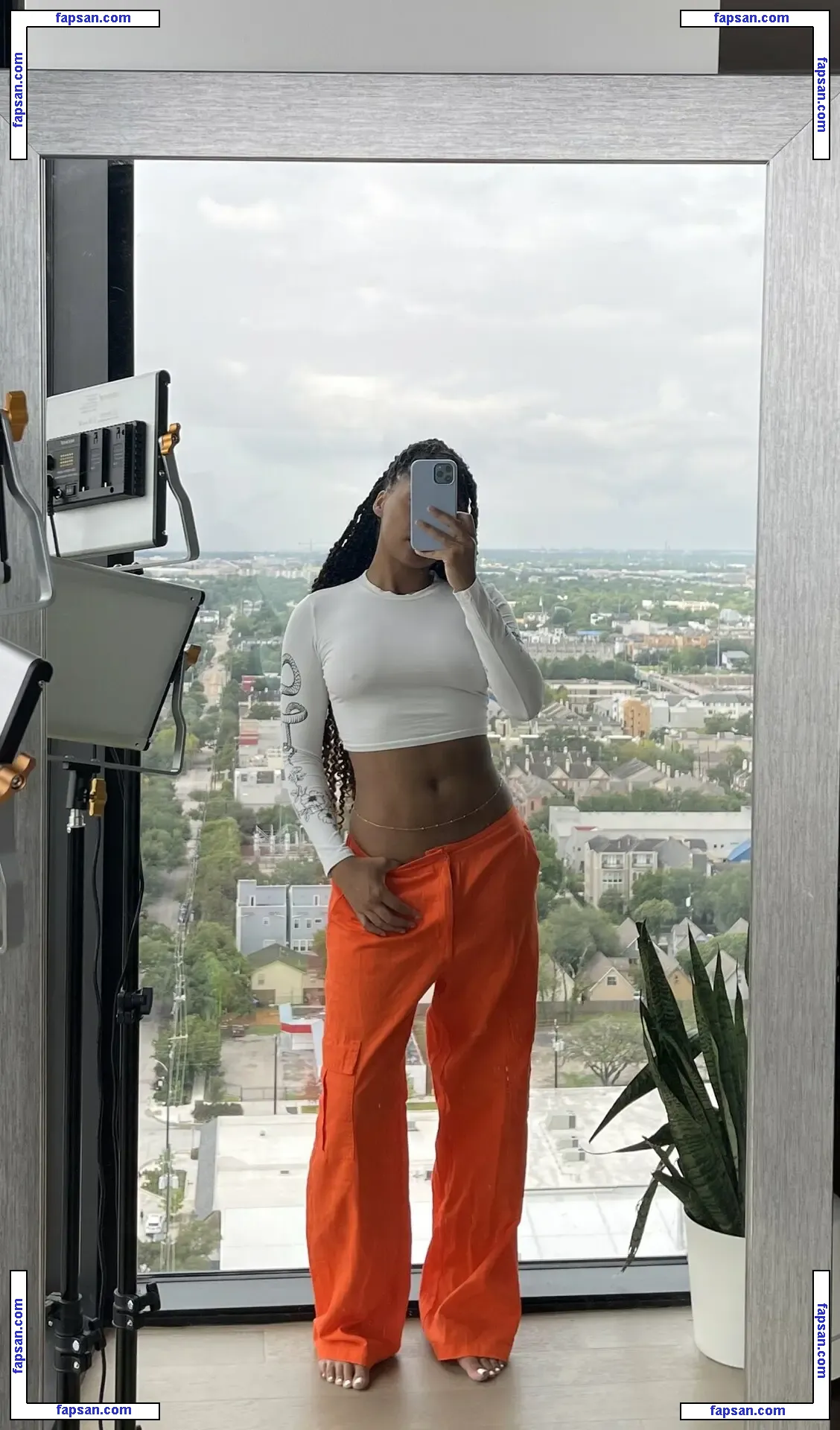 Ninjayla nude photo #0010 from OnlyFans