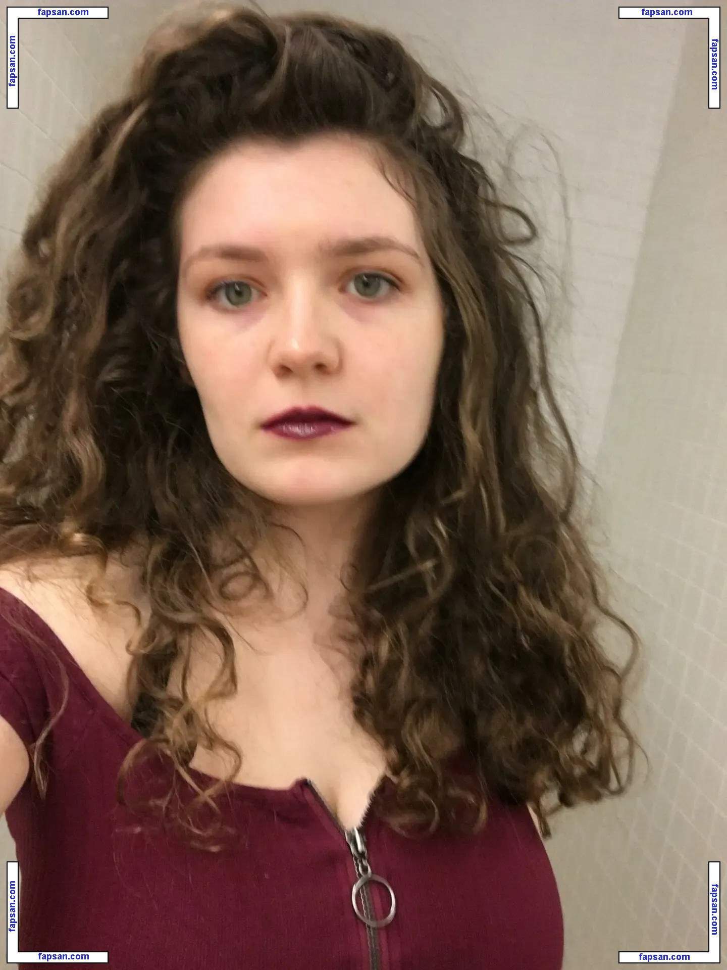 nirvanicataxia голая фото #0002 с Онлифанс