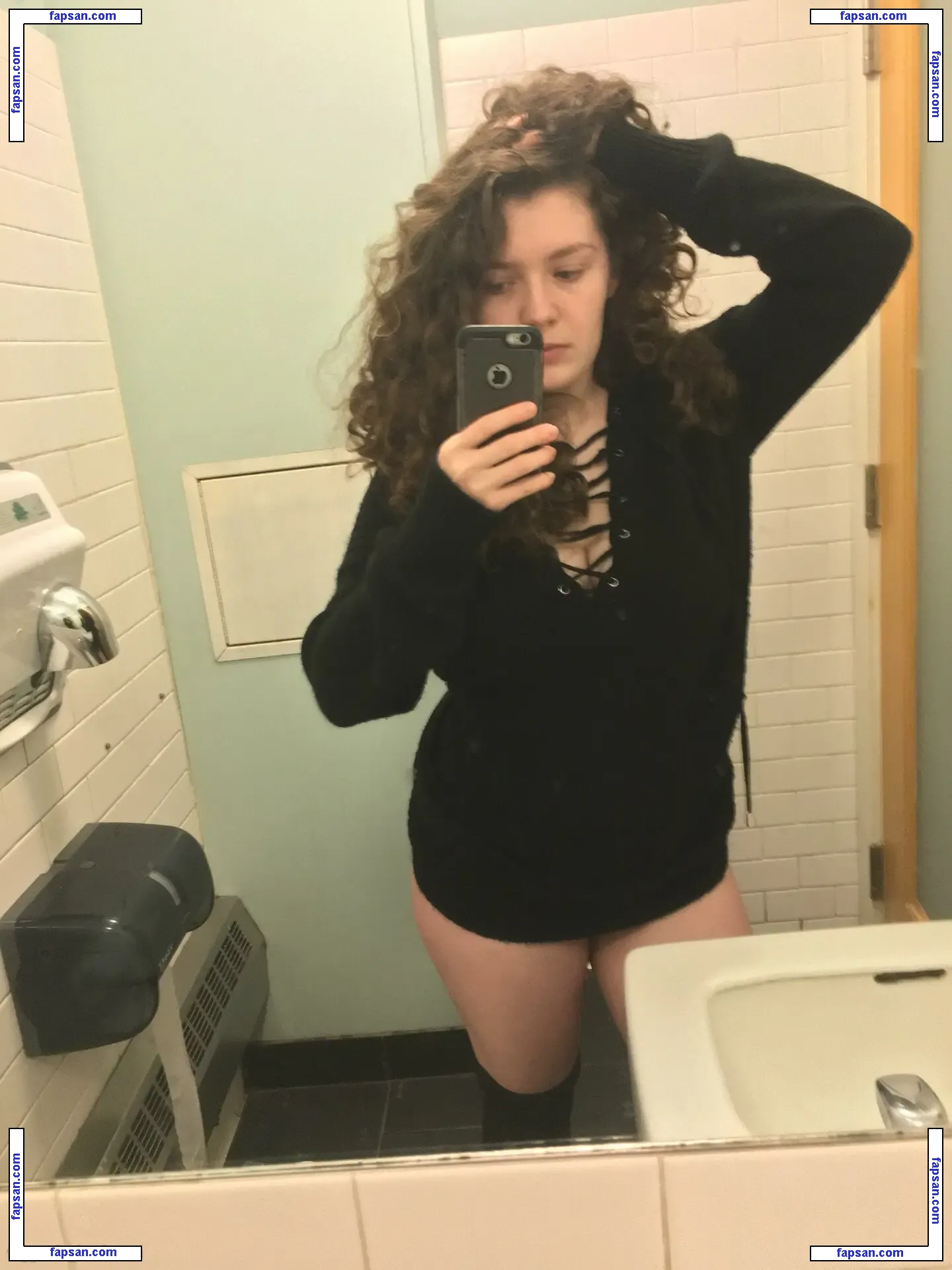 nirvanicataxia nude photo #0003 from OnlyFans