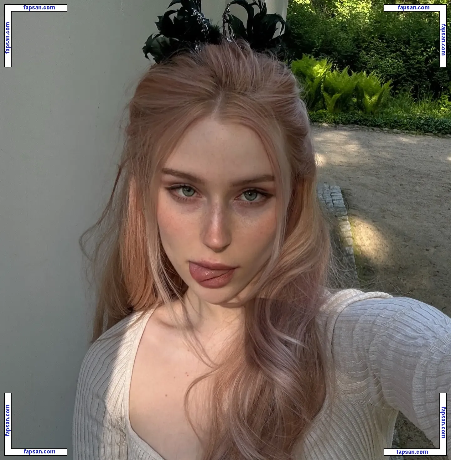 Nix Beiar nude photo #0011 from OnlyFans