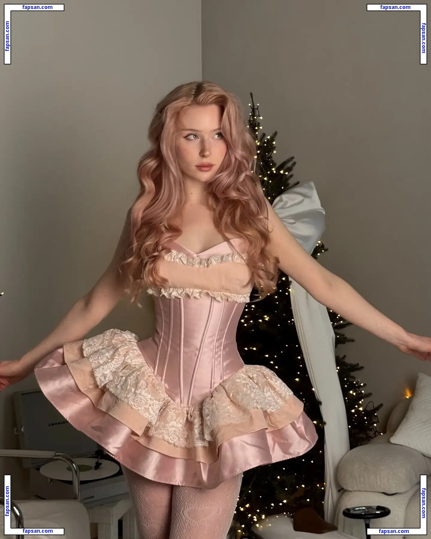 Nix Beiar nude photo #0018 from OnlyFans