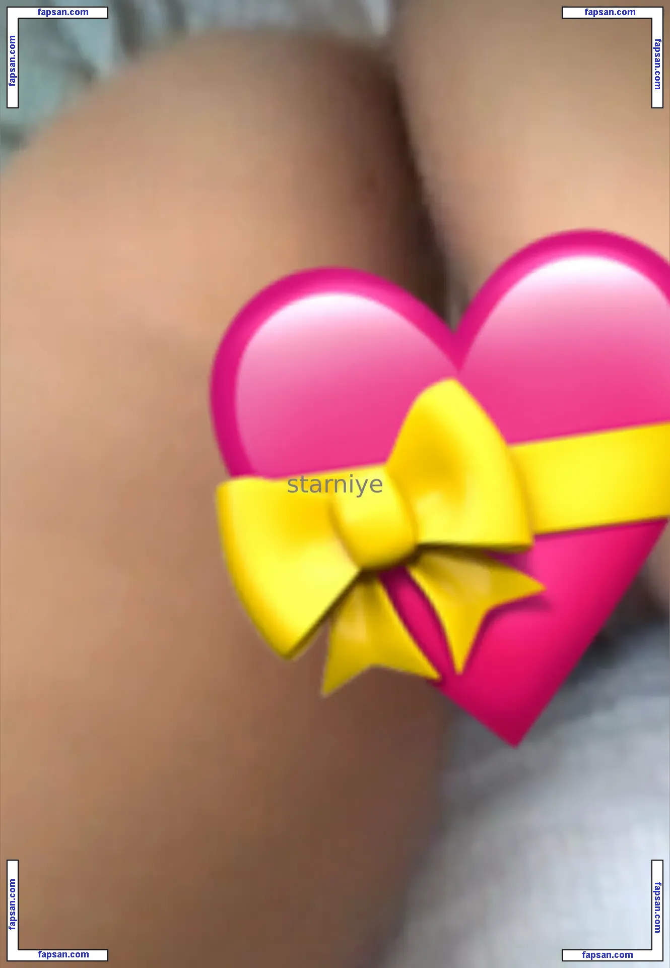 niyasantia голая фото #0012 с Онлифанс