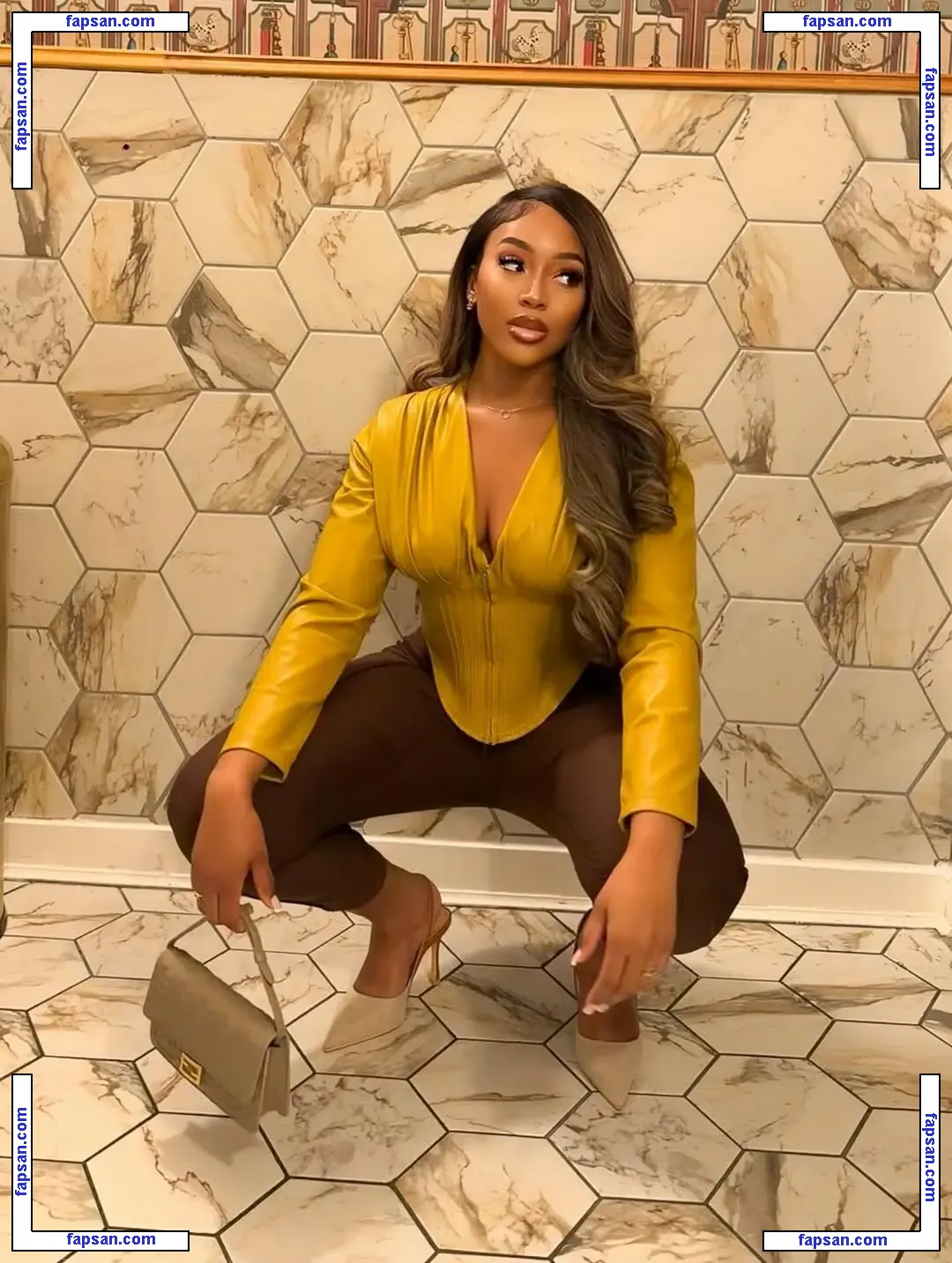 Nneka nude photo #0042 from OnlyFans