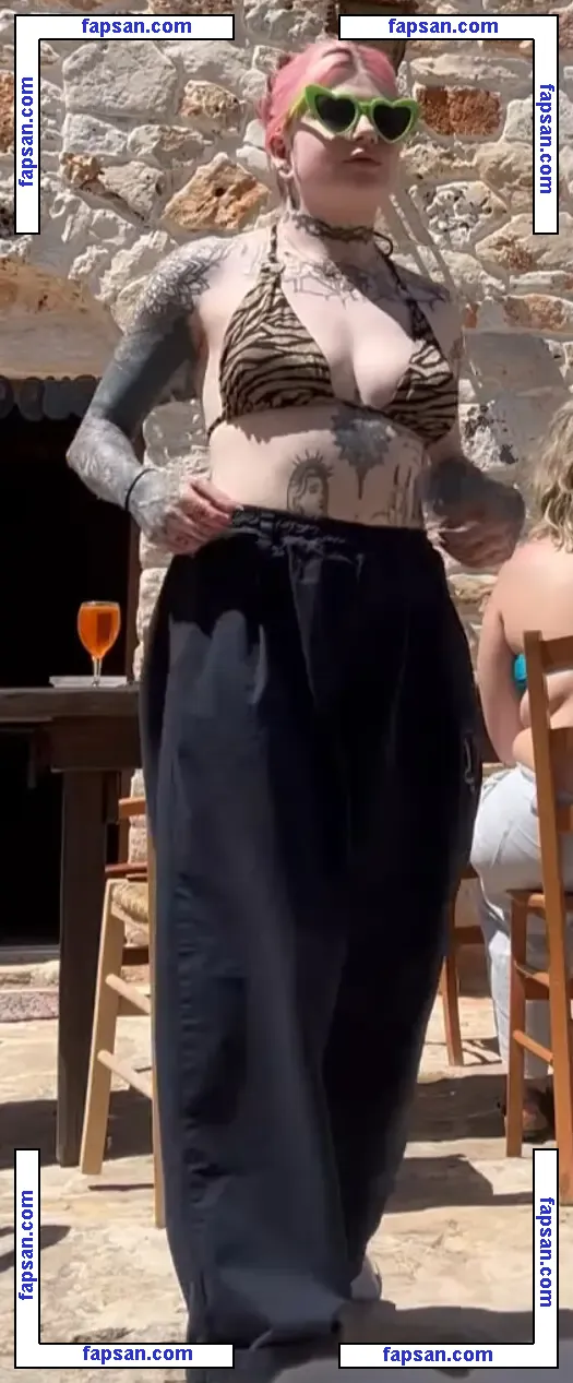 no_purityx nude photo #0004 from OnlyFans