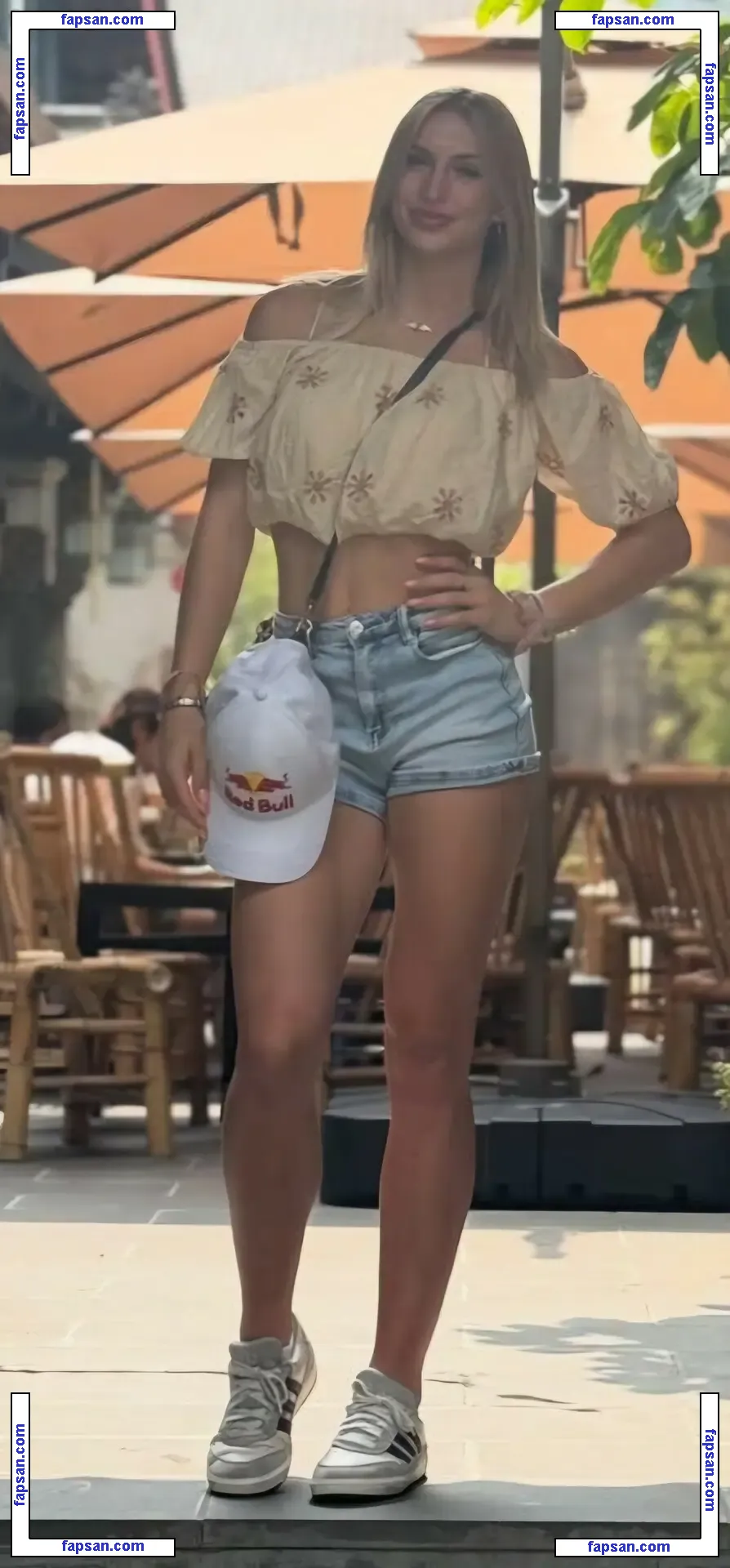 Noa Diorgina nude photo #0003 from OnlyFans