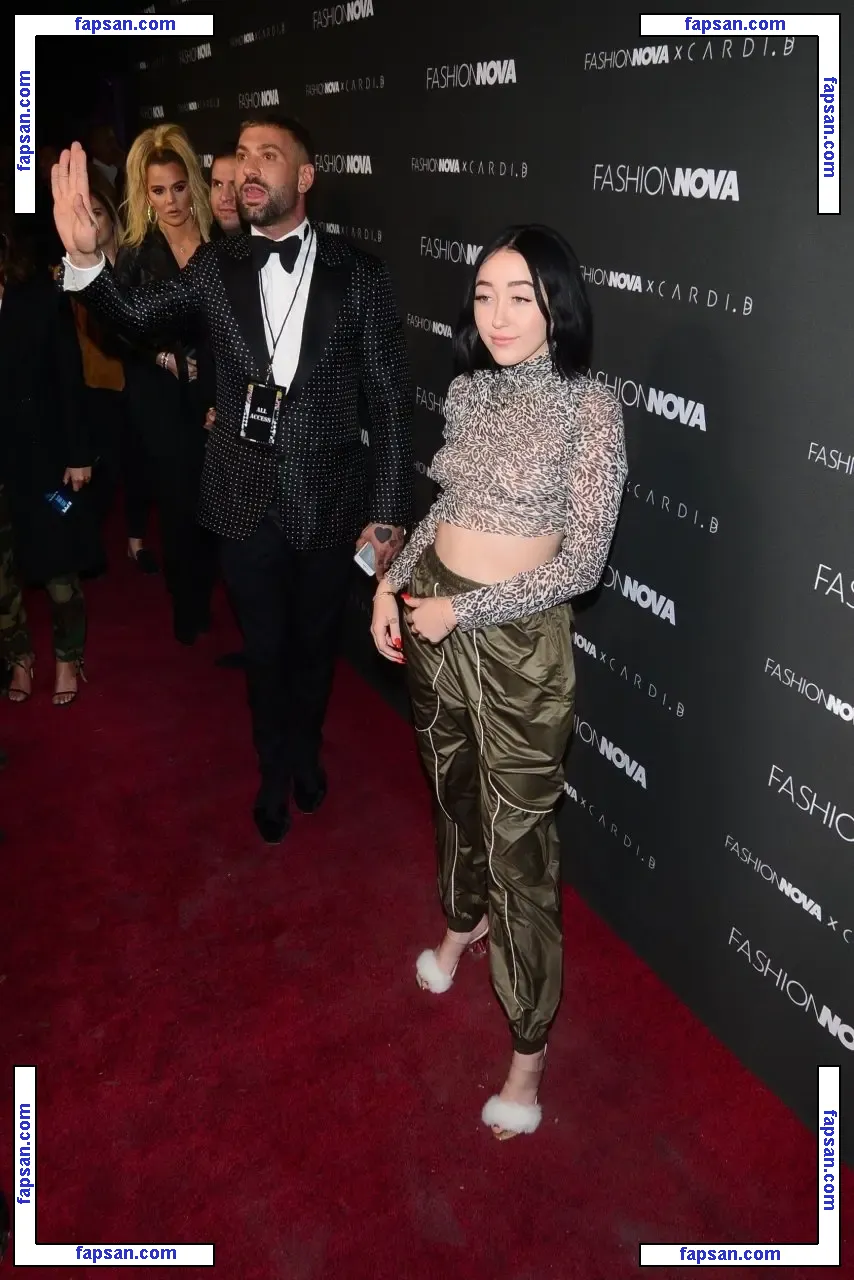 Noah Cyrus nude photo #0026 from OnlyFans