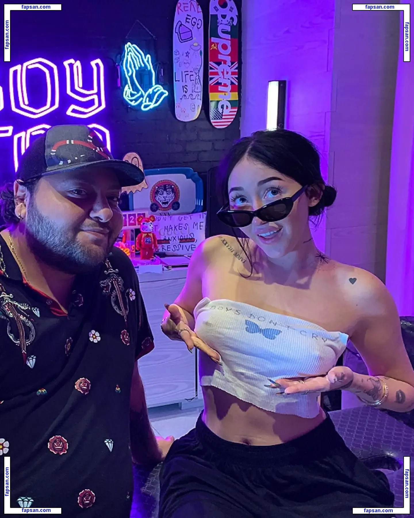 Noah Cyrus nude photo #0064 from OnlyFans