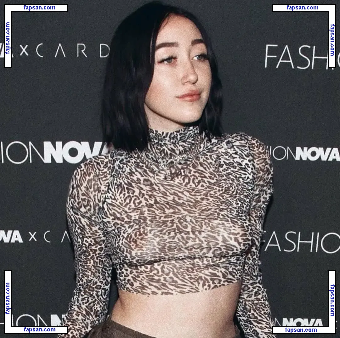 Noah Cyrus голая фото #0095 с Онлифанс