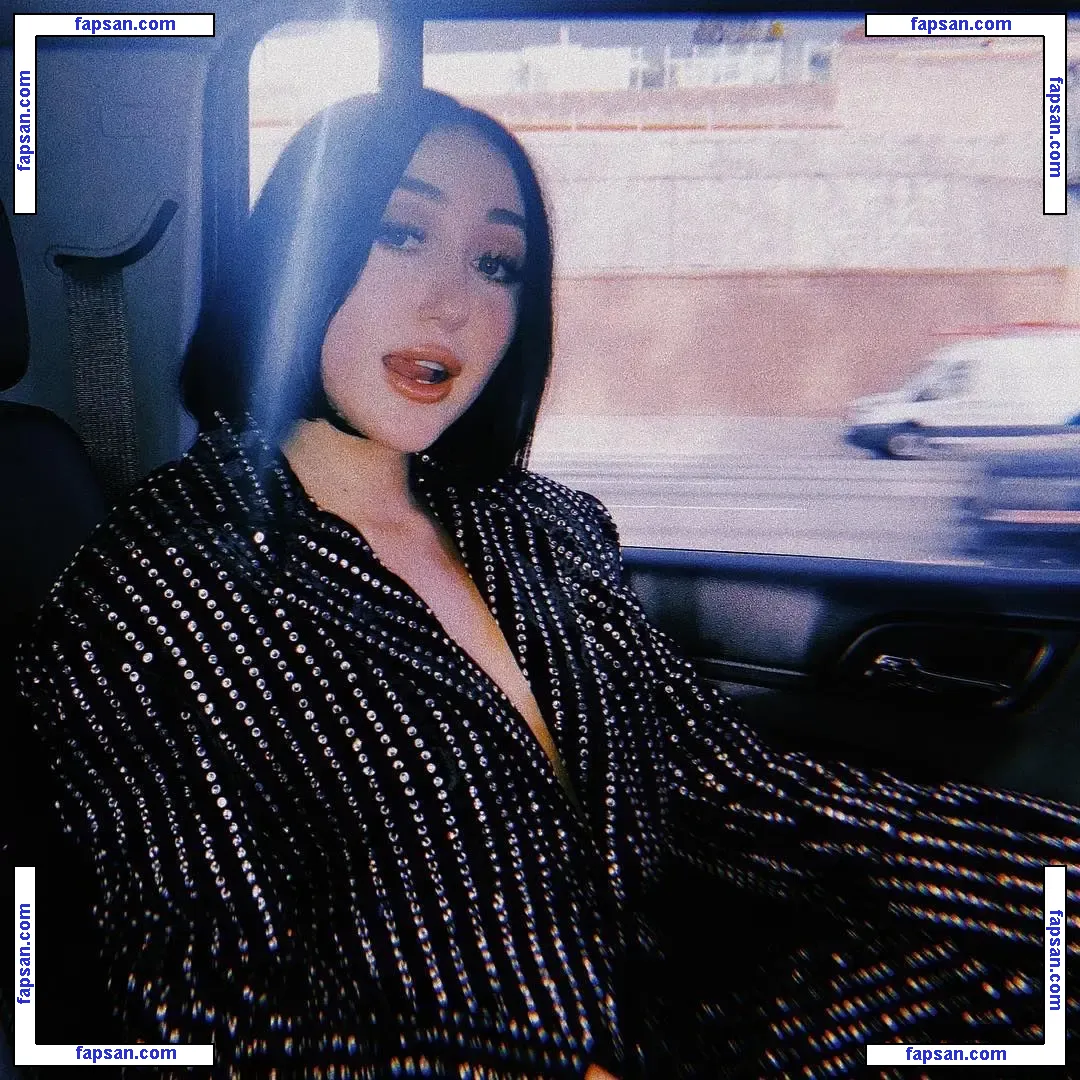 Noah Cyrus nude photo #0109 from OnlyFans