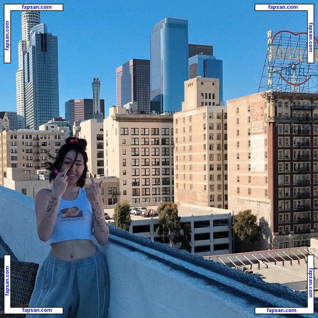 Noah Cyrus nude photo #0117 from OnlyFans
