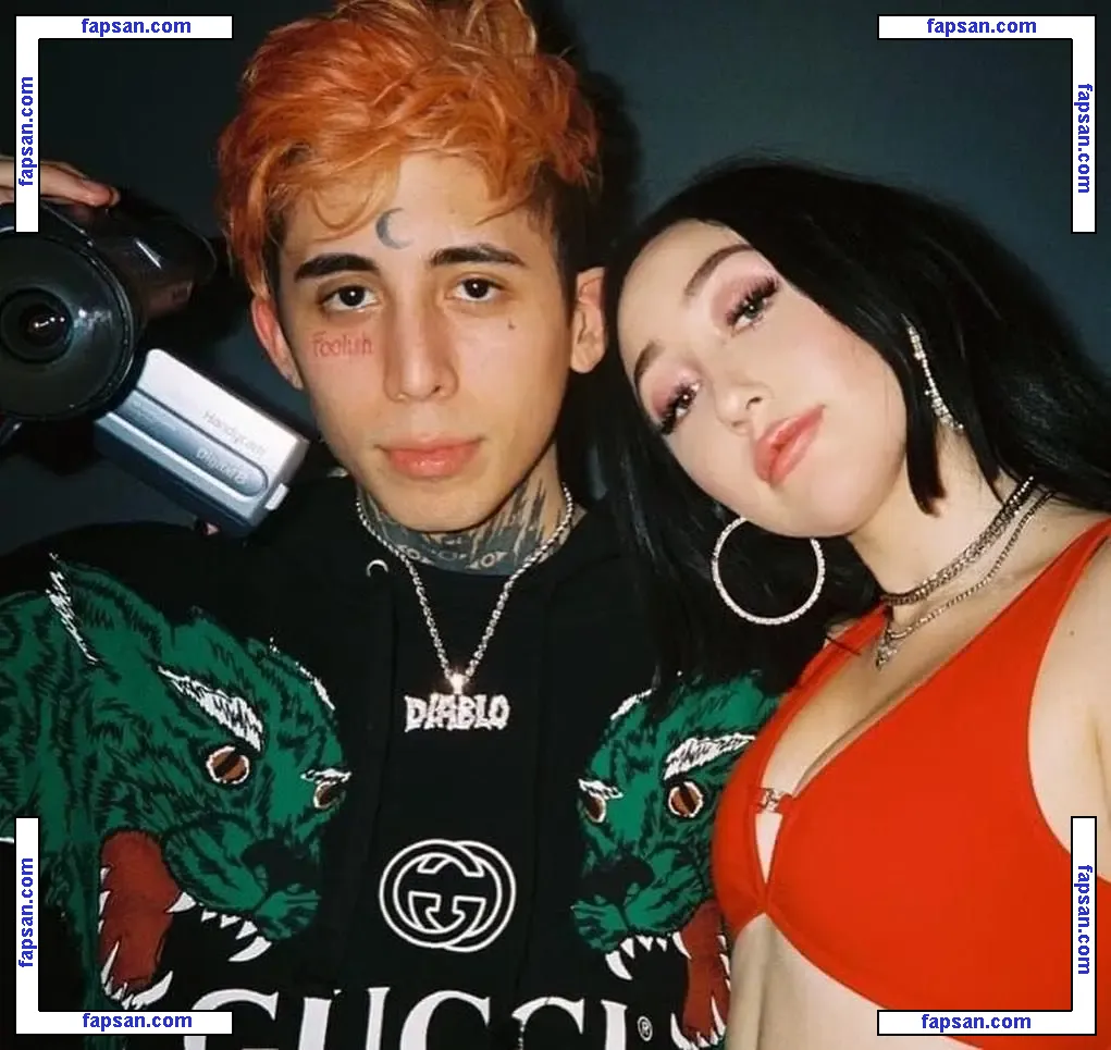 Noah Cyrus nude photo #0119 from OnlyFans