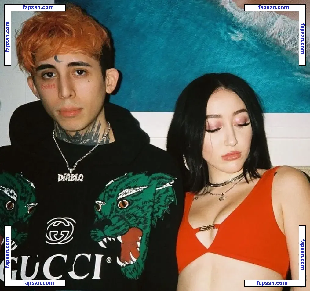 Noah Cyrus nude photo #0121 from OnlyFans