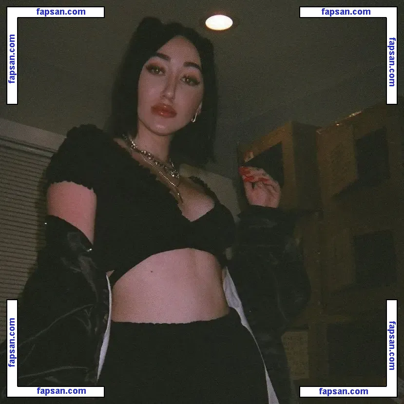 Noah Cyrus nude photo #0122 from OnlyFans