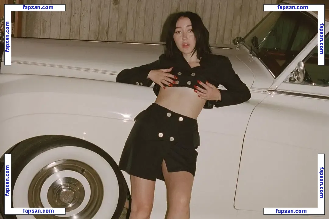 Noah Cyrus nude photo #0128 from OnlyFans