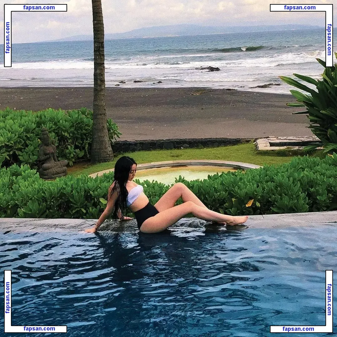Noah Cyrus nude photo #0130 from OnlyFans