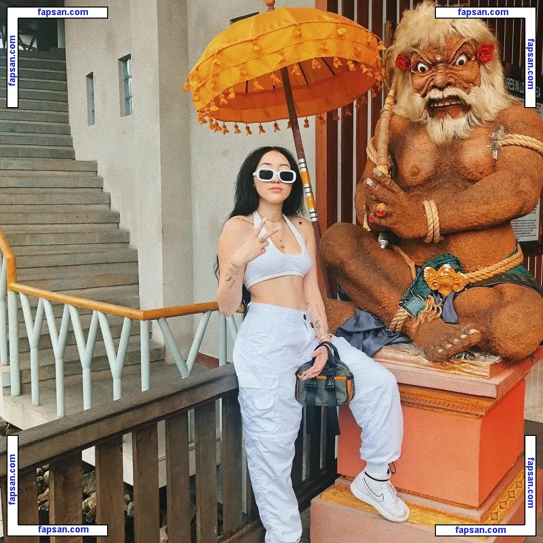 Noah Cyrus nude photo #0132 from OnlyFans