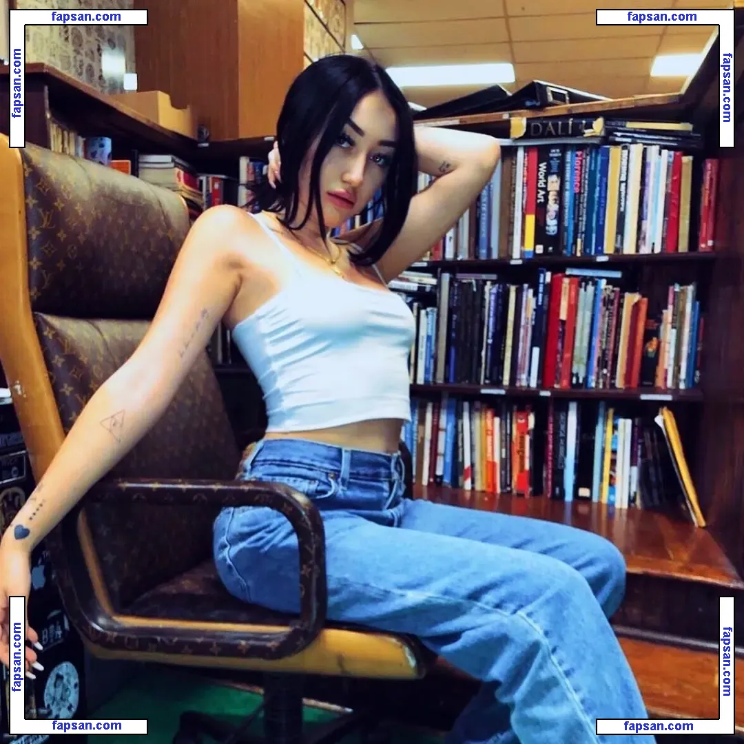 Noah Cyrus nude photo #0147 from OnlyFans