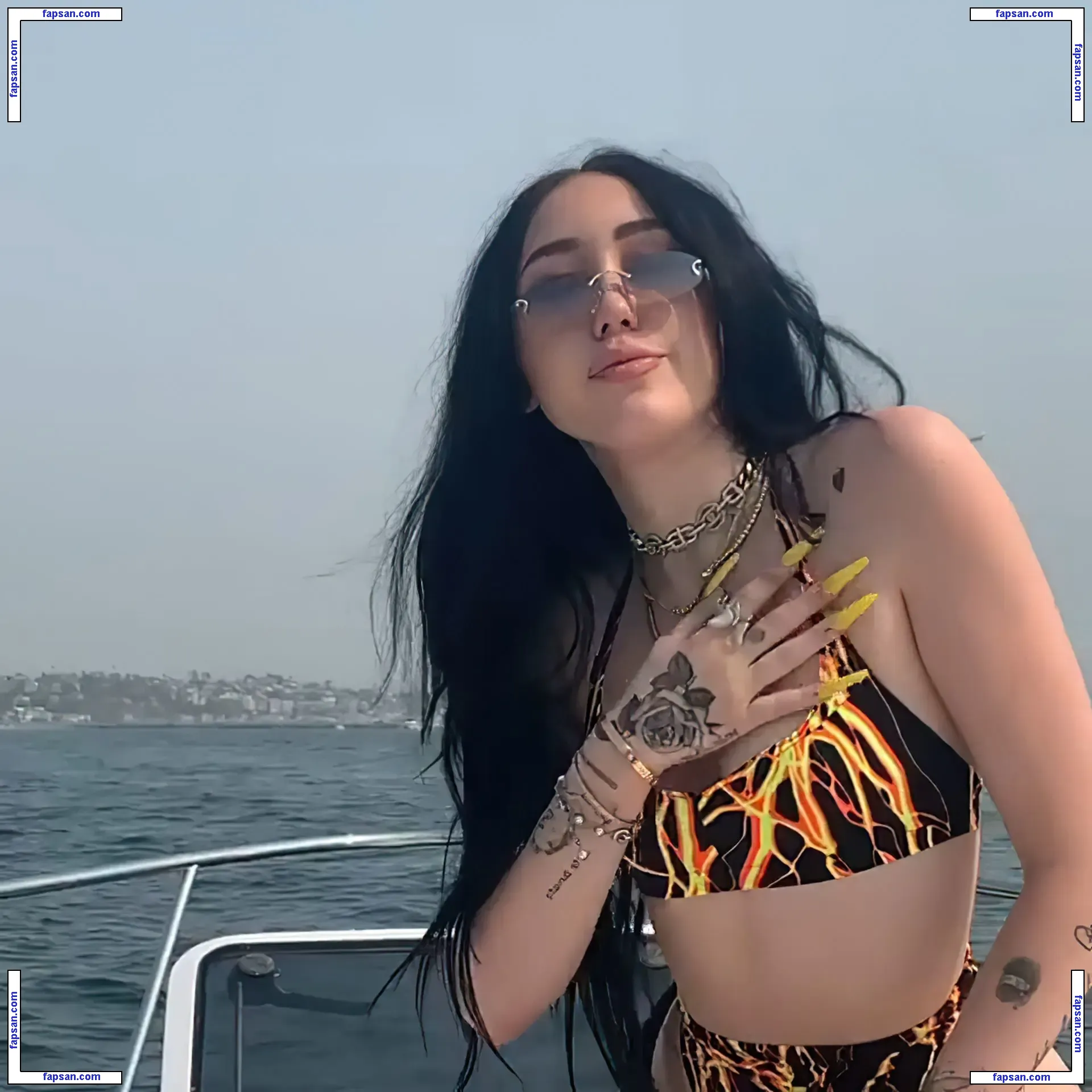 Noah Cyrus nude photo #0222 from OnlyFans