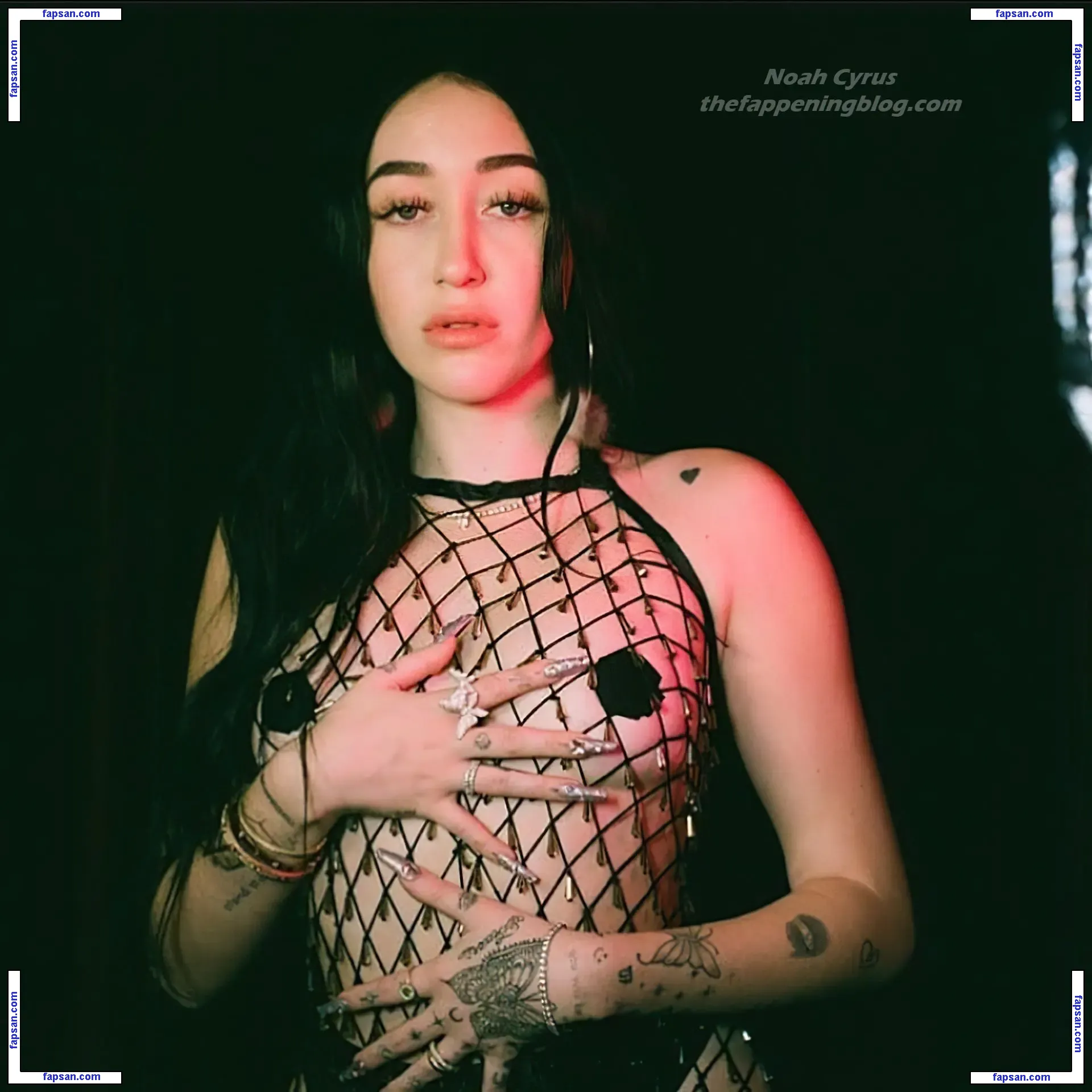 Noah Cyrus nude photo #0232 from OnlyFans