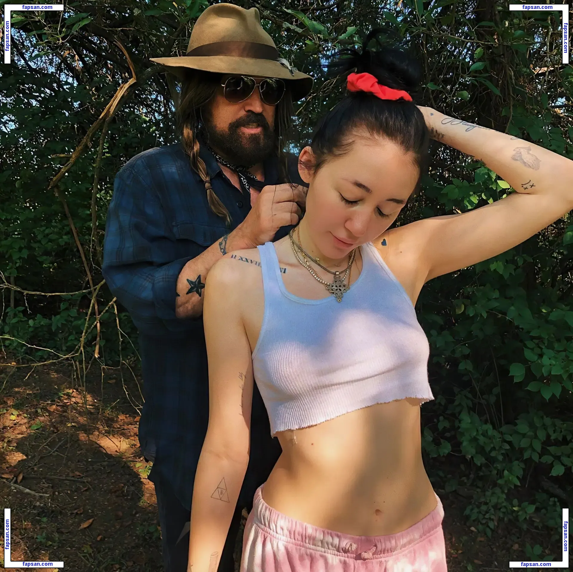 Noah Cyrus nude photo #0233 from OnlyFans