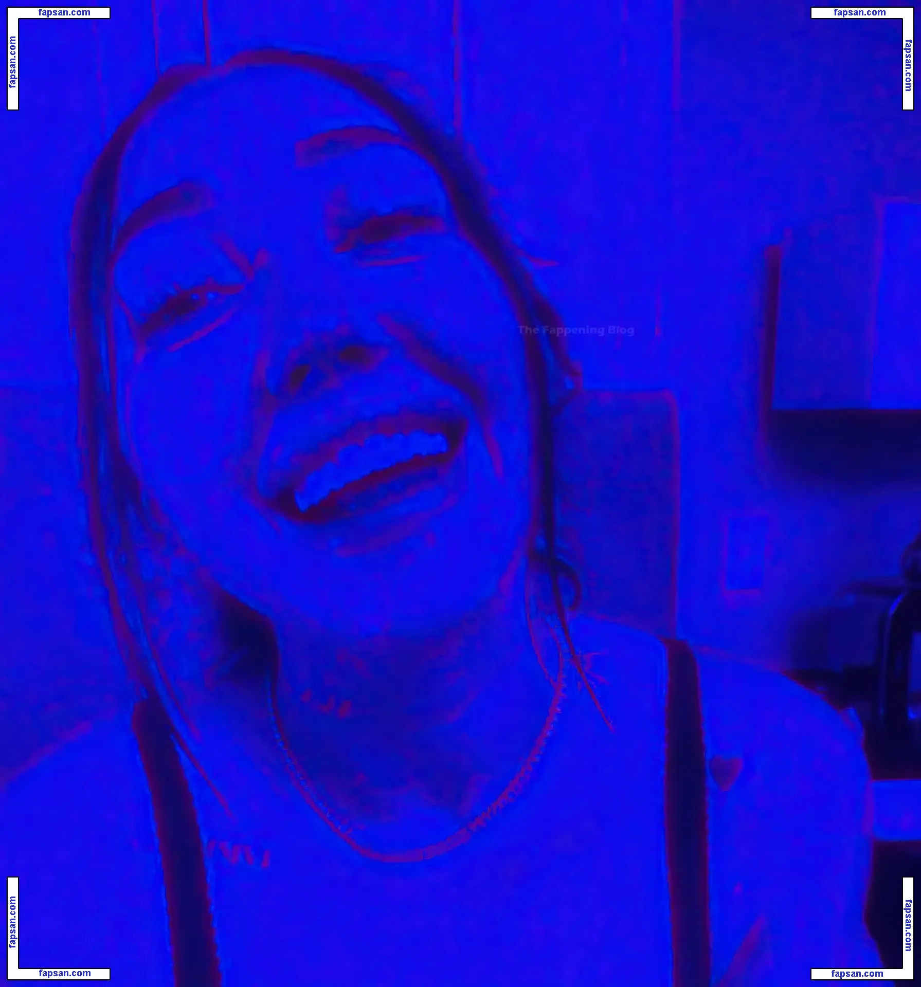 Noah Cyrus nude photo #0250 from OnlyFans