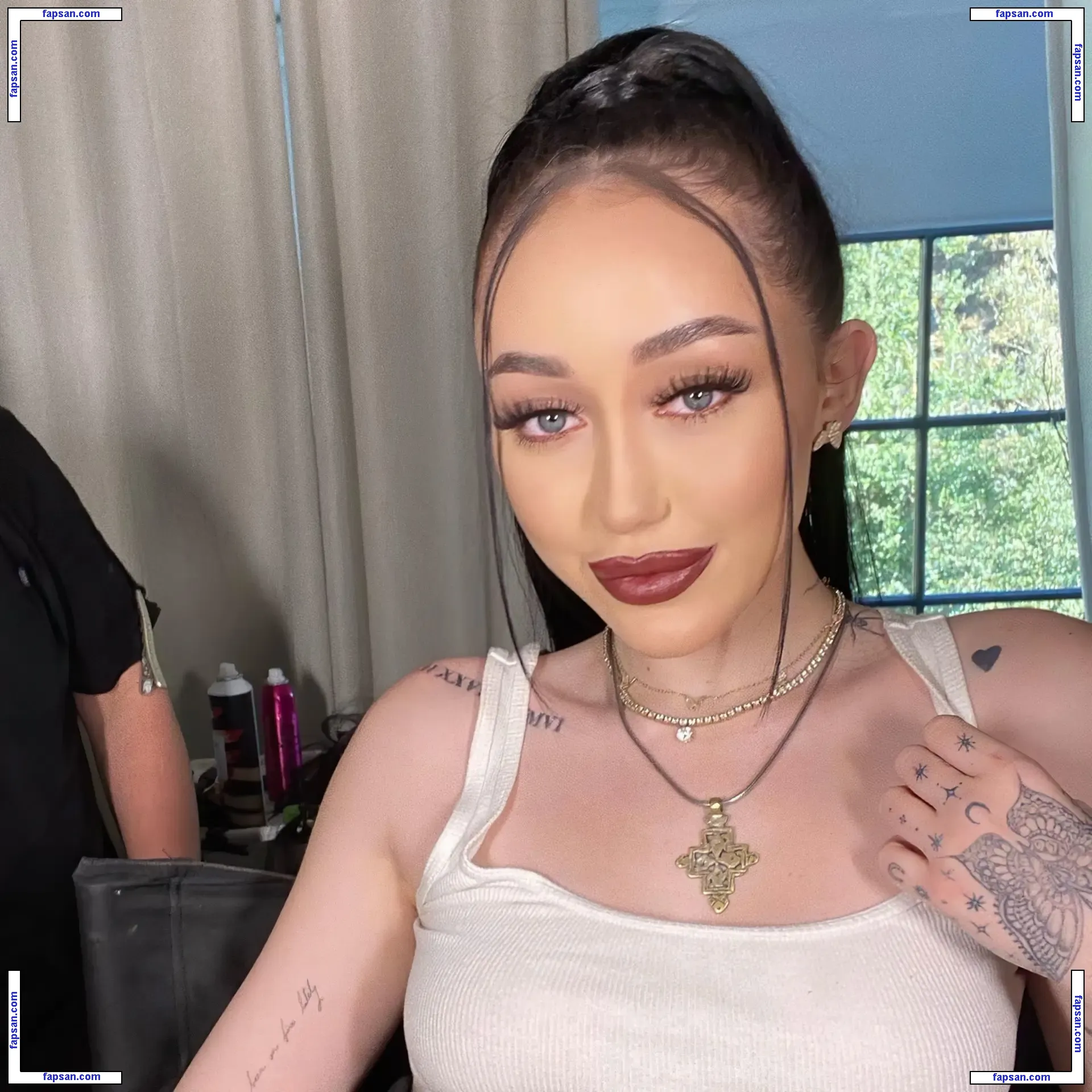 Noah Cyrus nude photo #0259 from OnlyFans