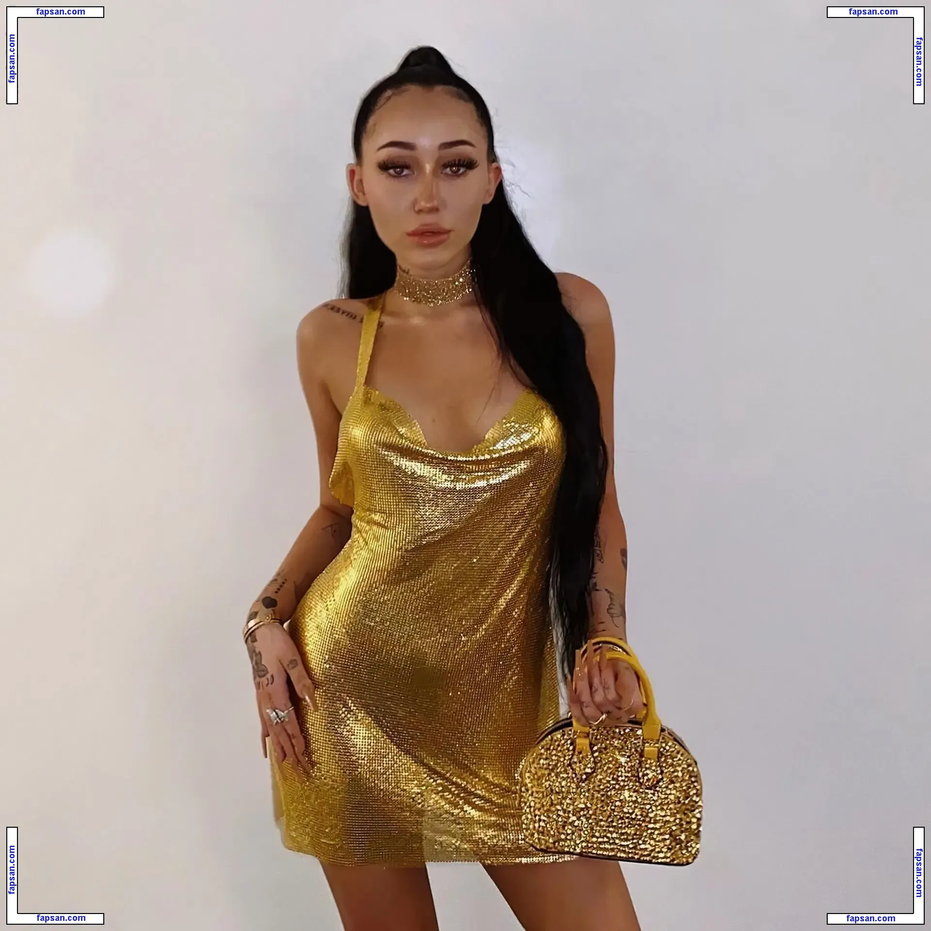 Noah Cyrus nude photo #0267 from OnlyFans