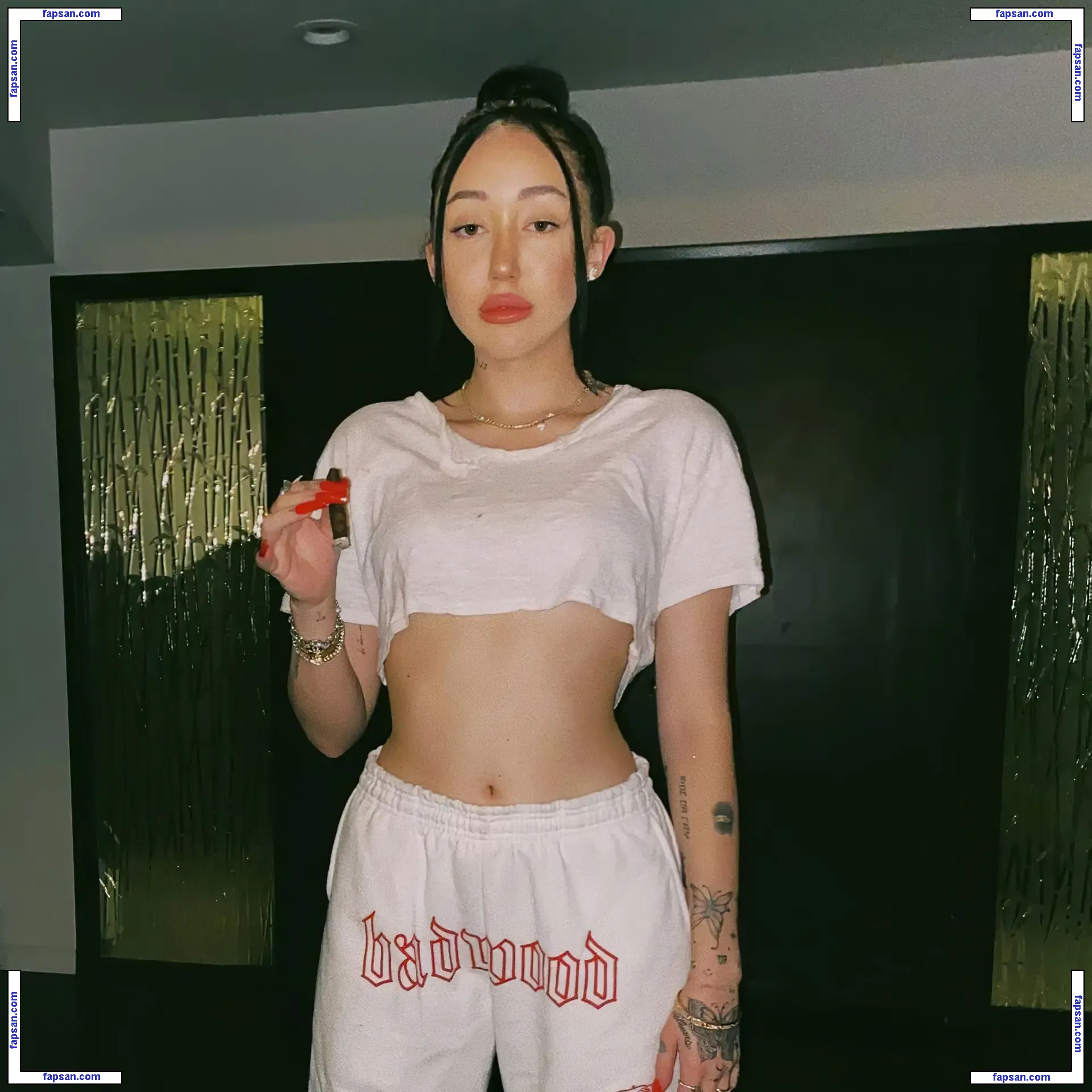 Noah Cyrus nude photo #0268 from OnlyFans