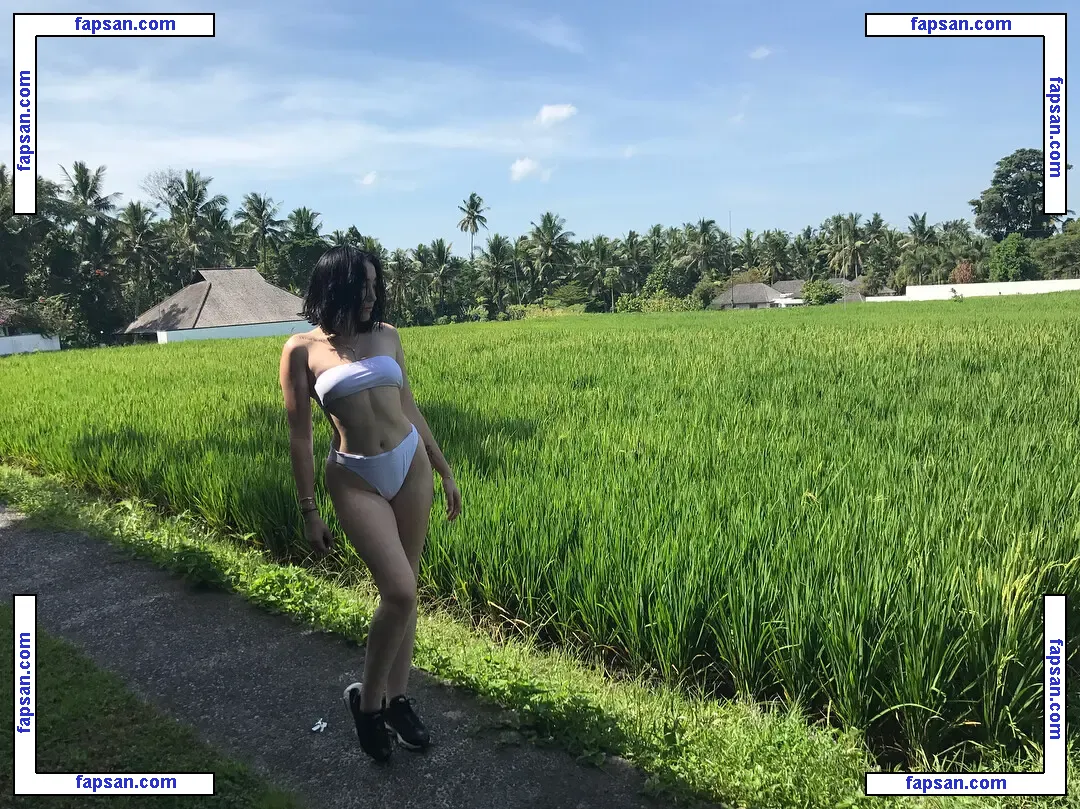 Noah Cyrus nude photo #0444 from OnlyFans
