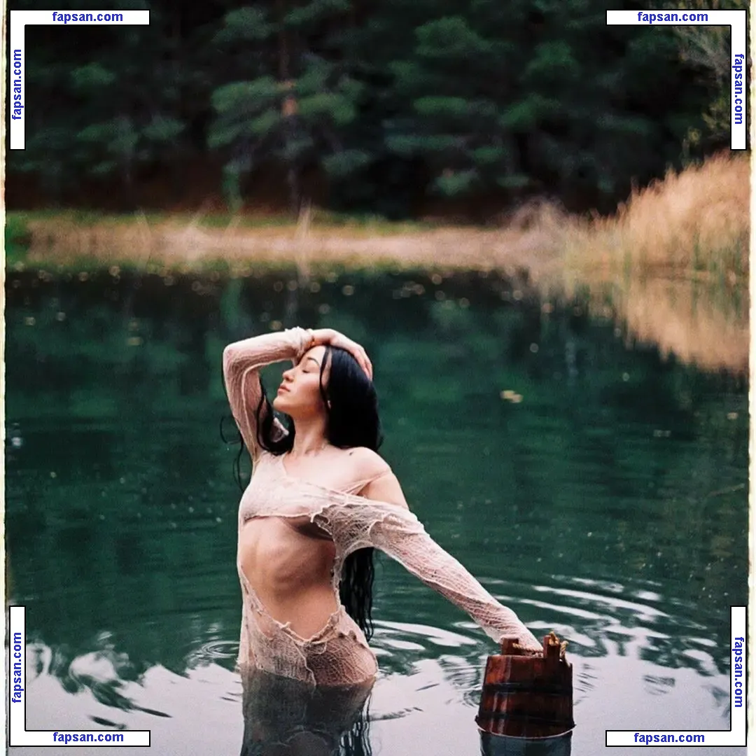 Noah Cyrus nude photo #0503 from OnlyFans
