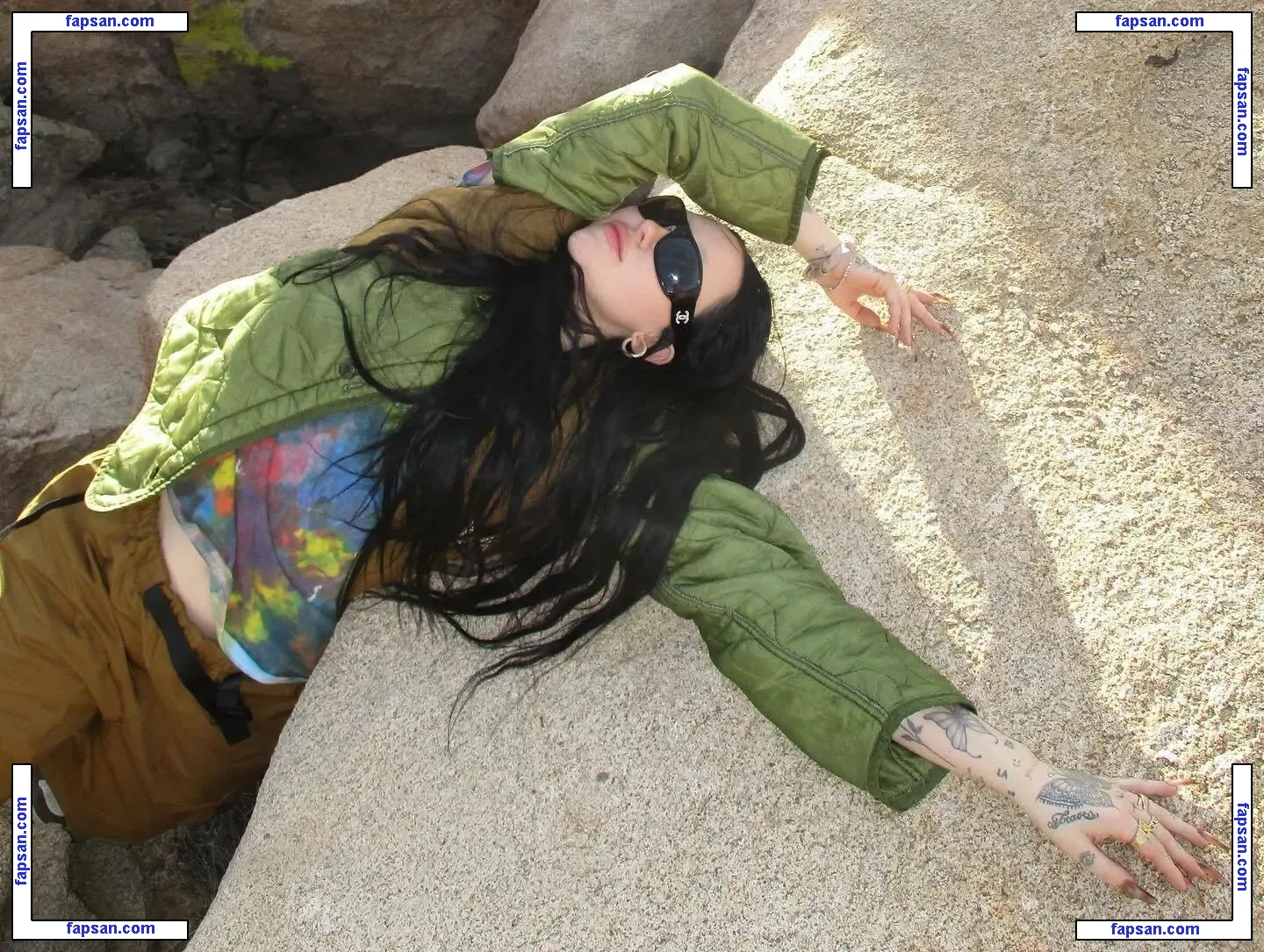 Noah Cyrus nude photo #0549 from OnlyFans