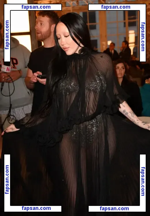 Noah Cyrus nude photo #0588 from OnlyFans