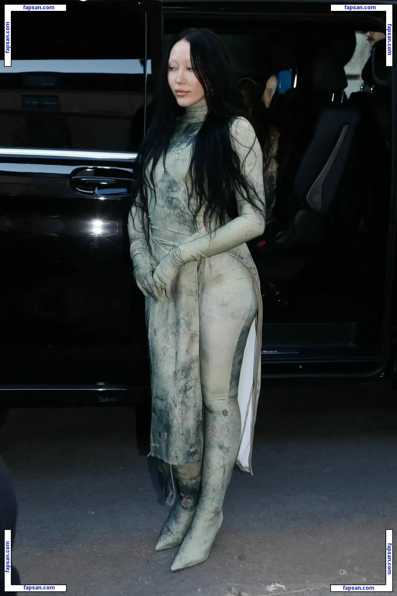 Noah Cyrus nude photo #0613 from OnlyFans