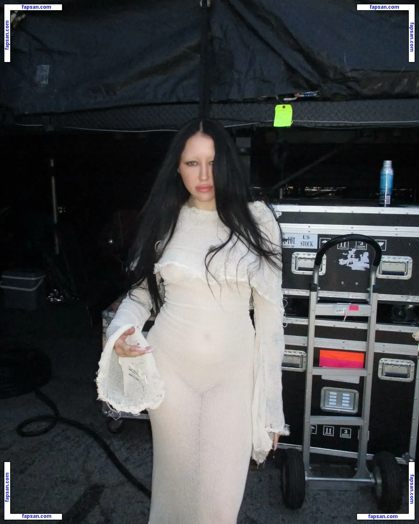 Noah Cyrus nude photo #0667 from OnlyFans