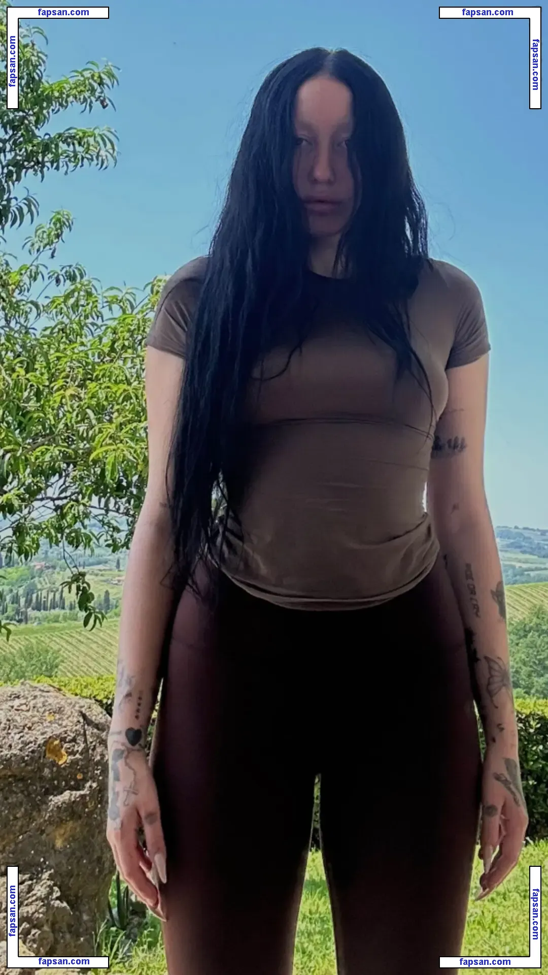 Noah Cyrus nude photo #0686 from OnlyFans