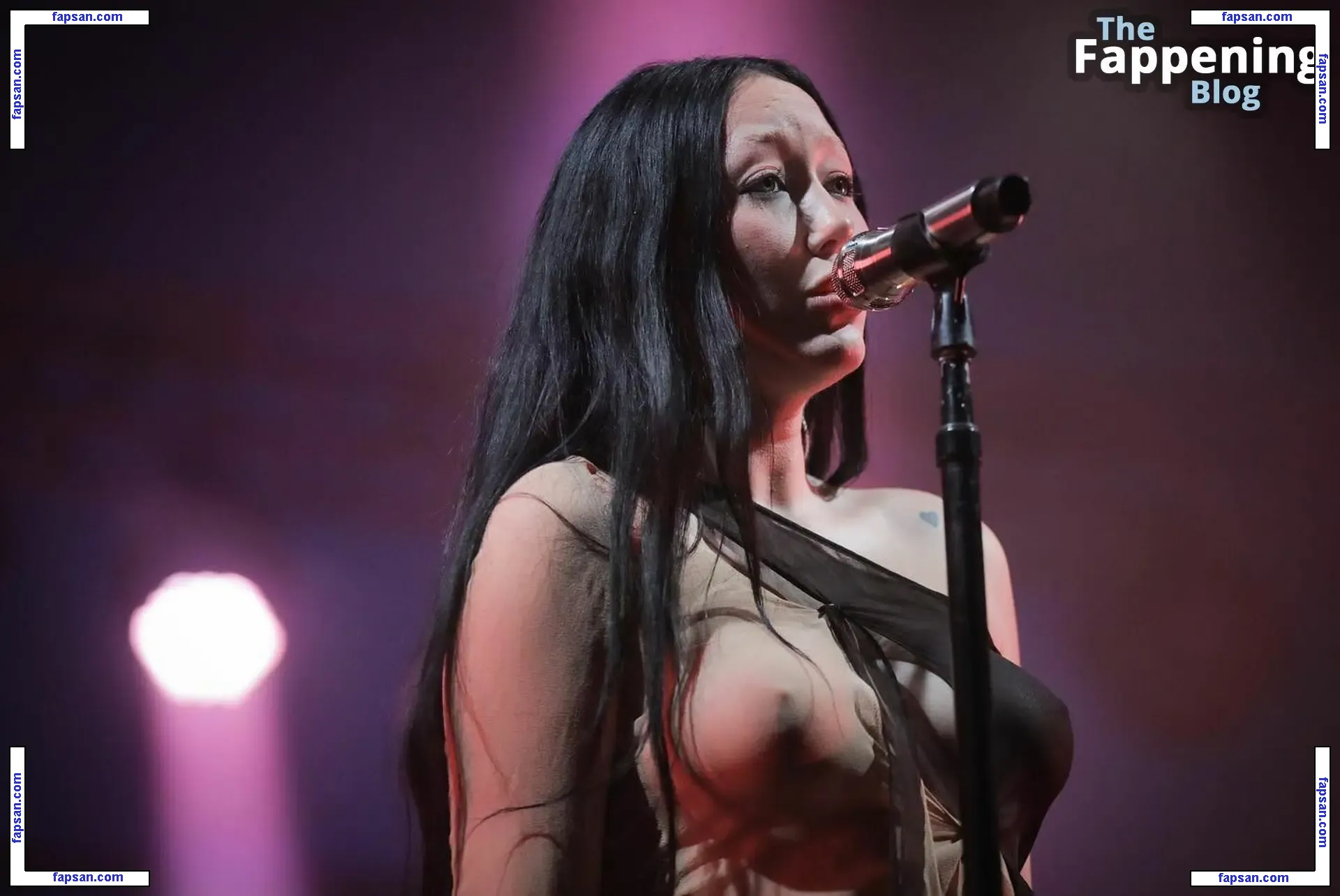 Noah Cyrus nude photo #0783 from OnlyFans