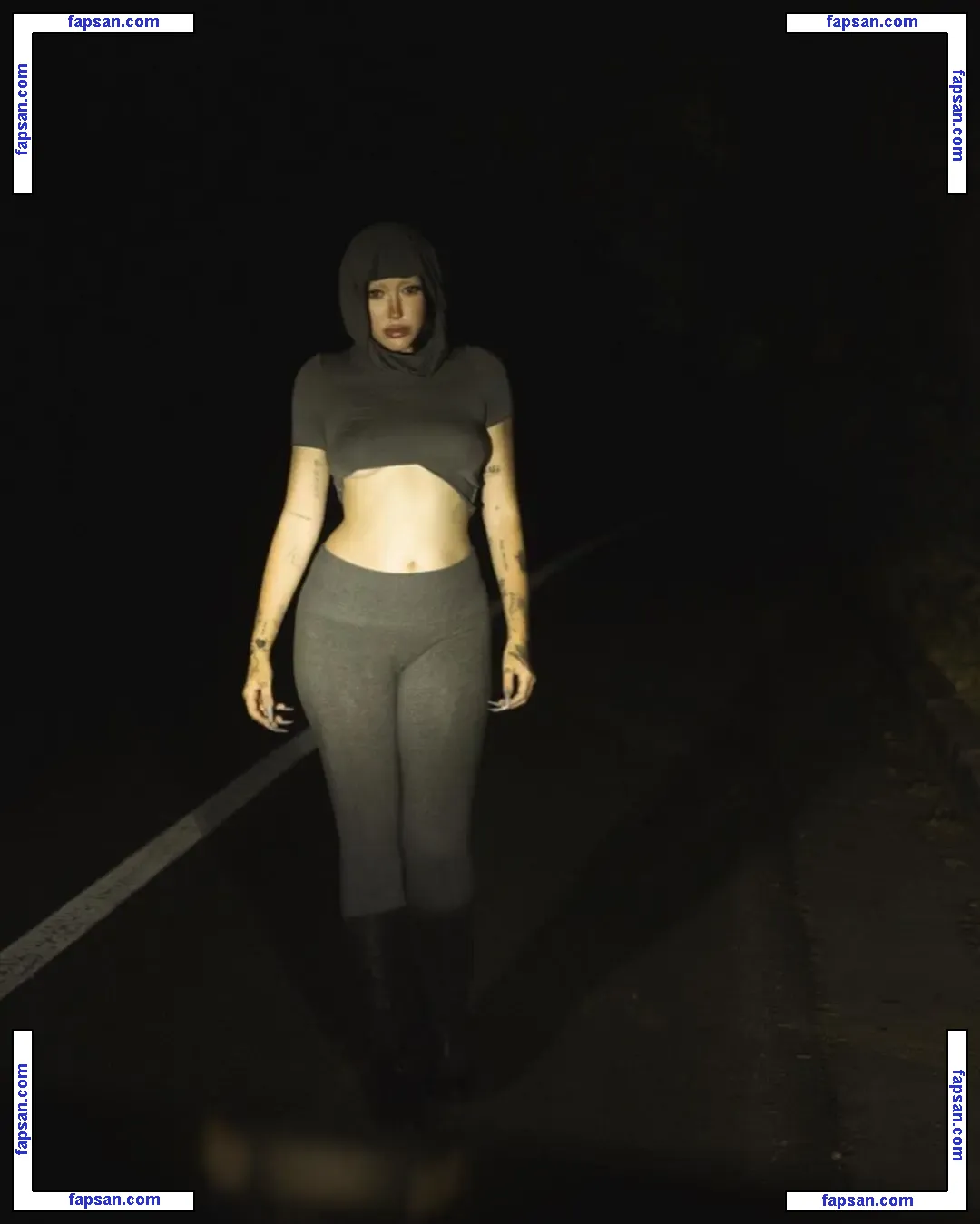 Noah Cyrus nude photo #0794 from OnlyFans