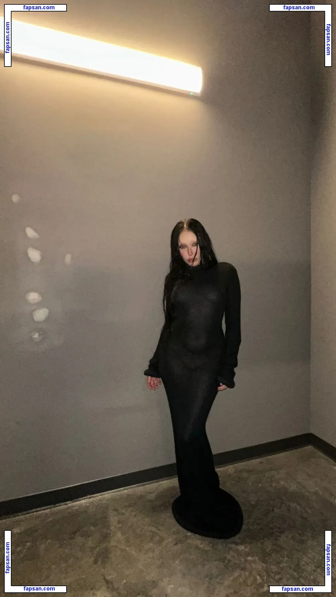 Noah Cyrus nude photo #0816 from OnlyFans