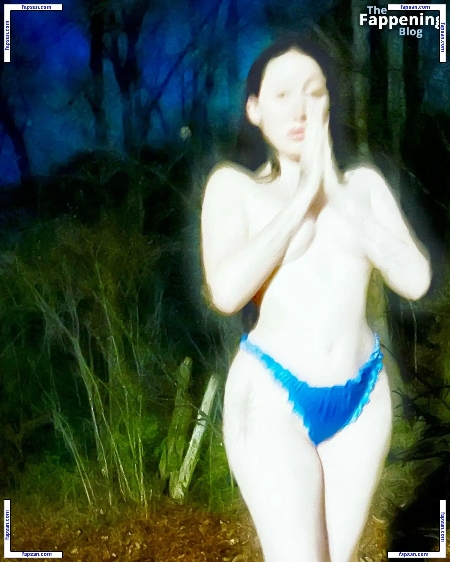 Noah Cyrus nude photo #0825 from OnlyFans