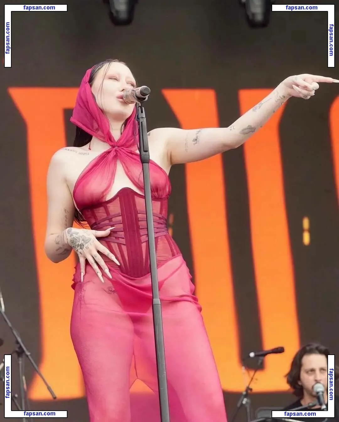 Noah Cyrus голая фото #0888 с Онлифанс