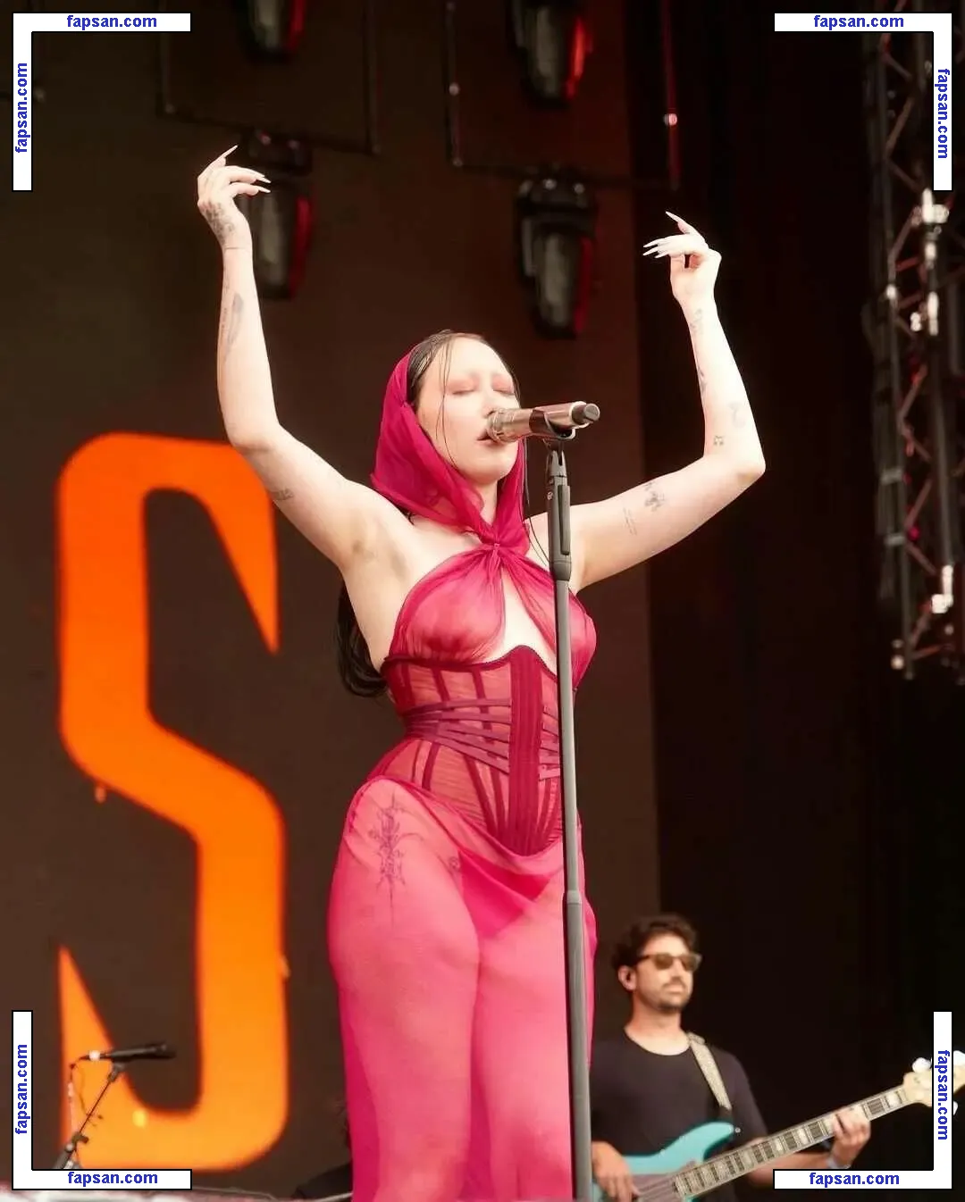 Noah Cyrus голая фото #0891 с Онлифанс