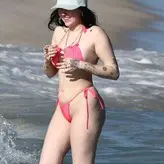 Noah Cyrus nude #0298