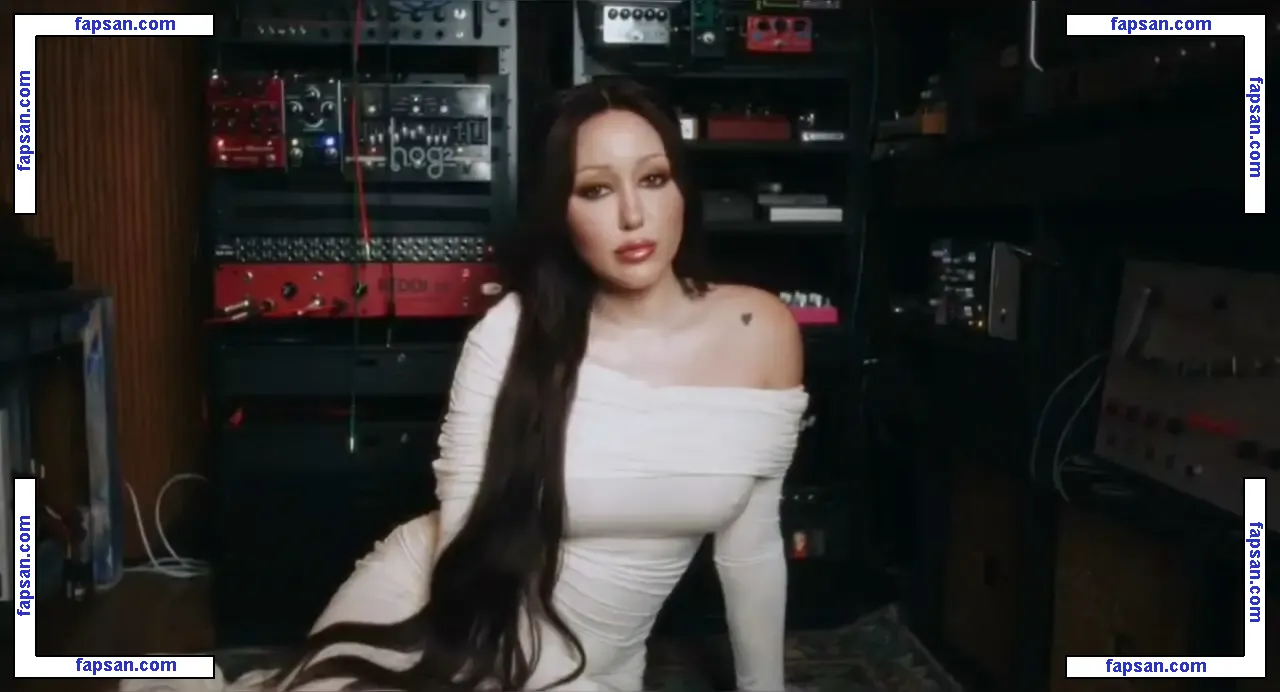 Noah Cyrus nude photo #1005 from OnlyFans