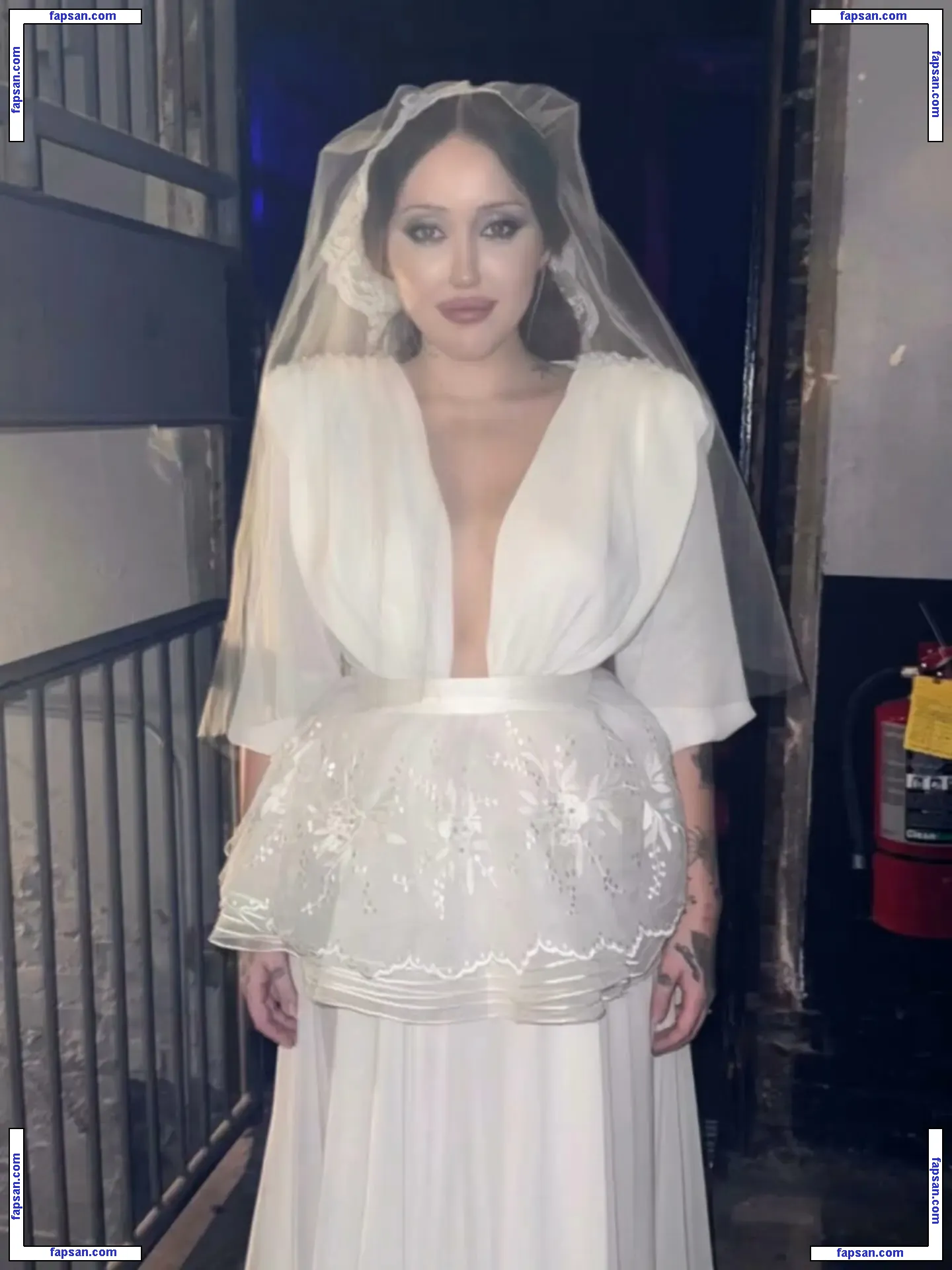 Noah Cyrus nude photo #1025 from OnlyFans