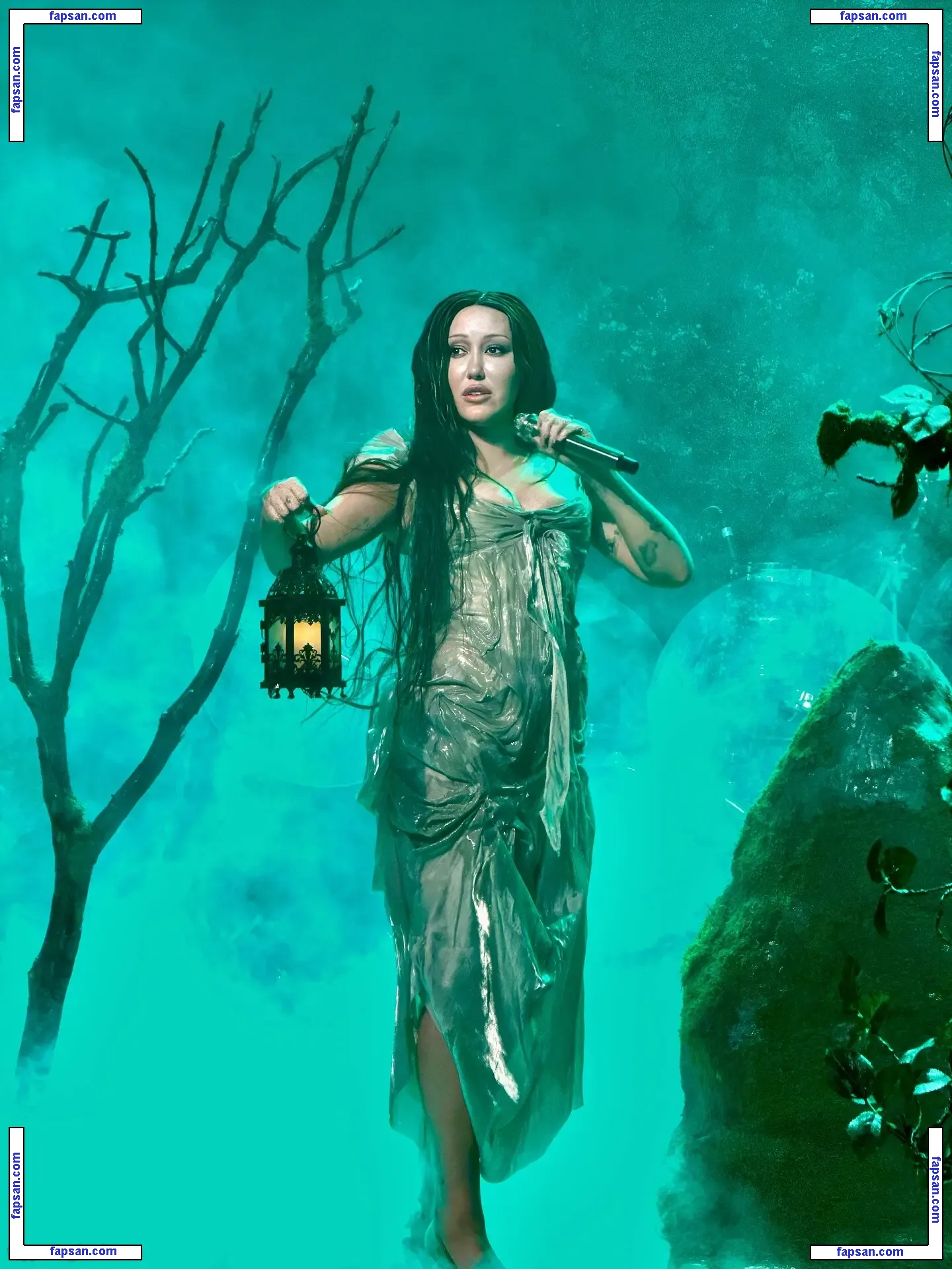 Noah Cyrus nude photo #1026 from OnlyFans