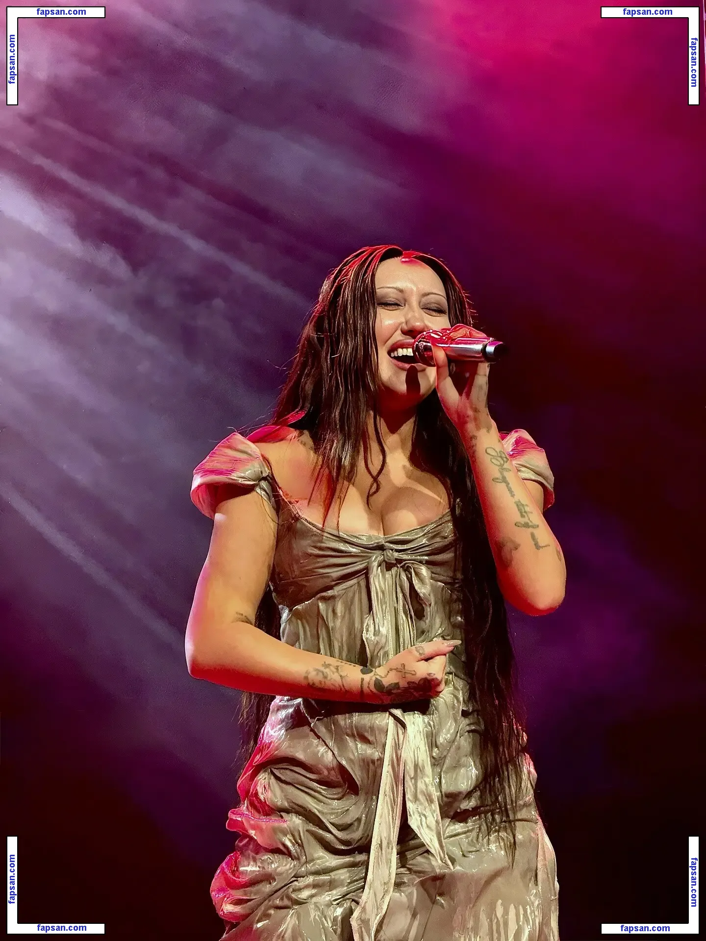 Noah Cyrus nude photo #1027 from OnlyFans