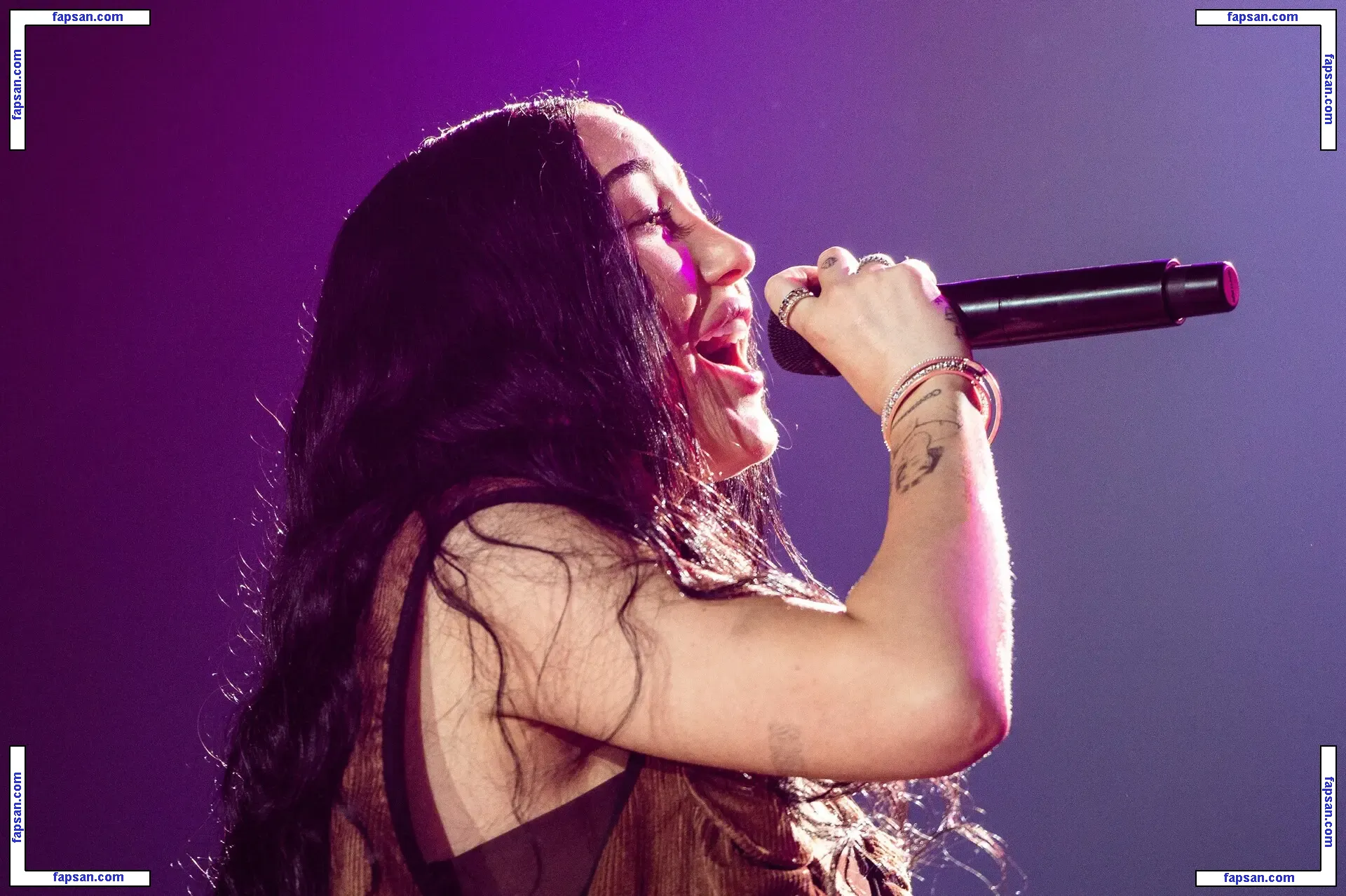 noahcyrus голая фото #0005 с Онлифанс
