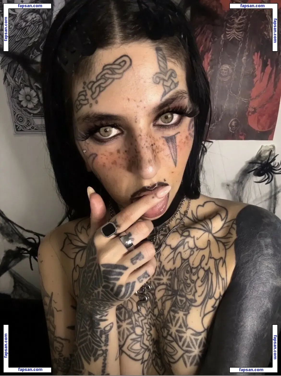 nocturnbleed голая фото #0001 с Онлифанс