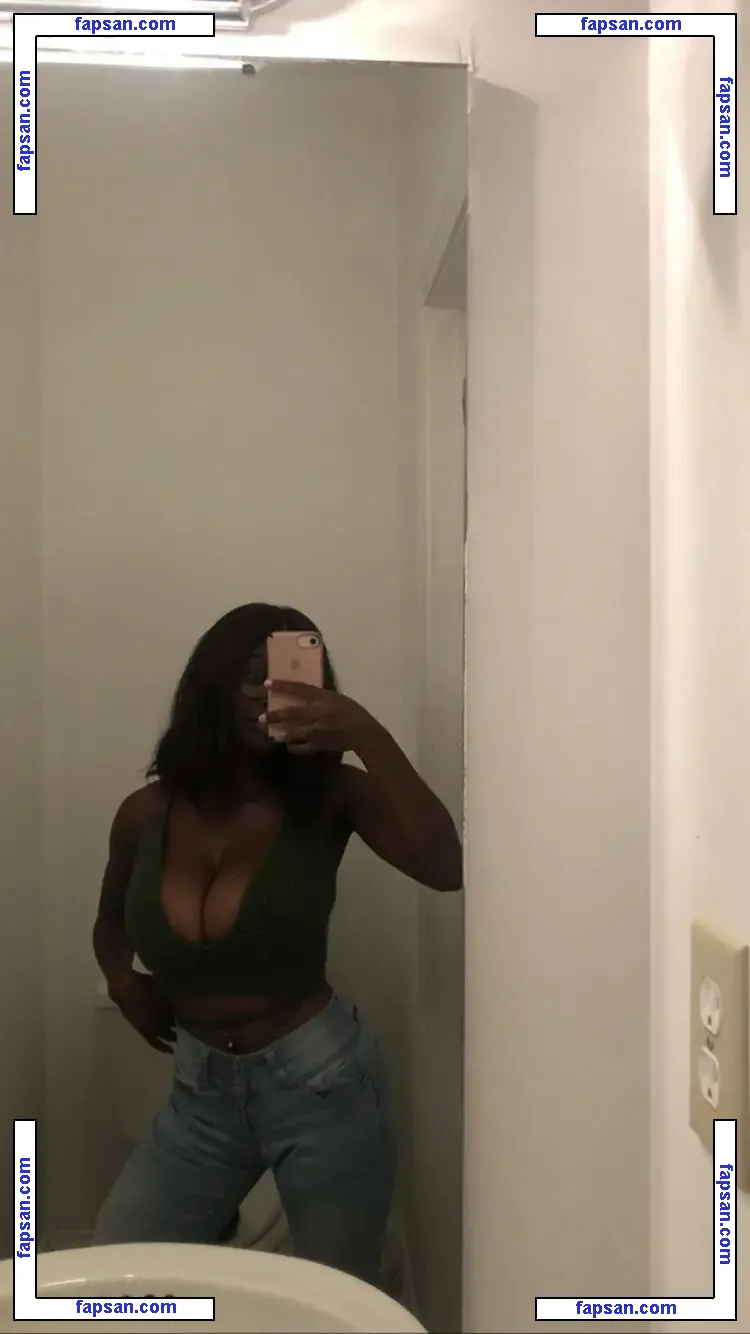 Noelle KaylahRich nude photo #0003 from OnlyFans