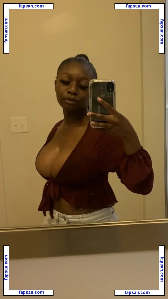 Noelle KaylahRich nude photo #0011 from OnlyFans